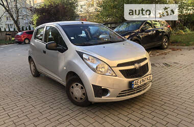 Хэтчбек Chevrolet Spark 2012 в Львове