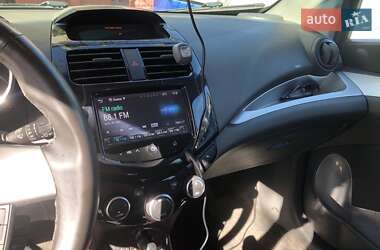Хэтчбек Chevrolet Spark 2016 в 