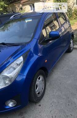 Хетчбек Chevrolet Spark 2010 в Володимирі