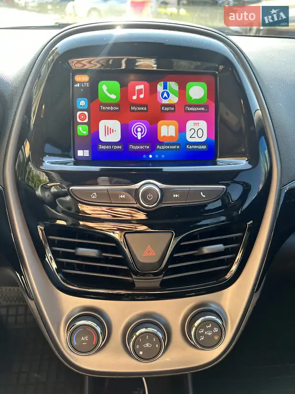 Хэтчбек Chevrolet Spark 2019 в 