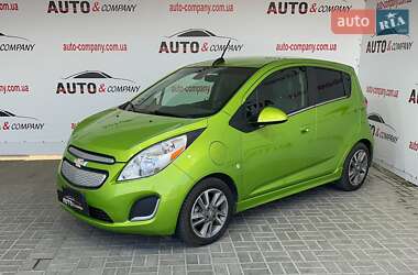 Хетчбек Chevrolet Spark 2015 в Львові