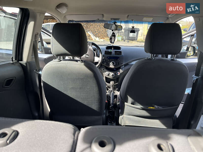 Хэтчбек Chevrolet Spark 2010 в Стрые