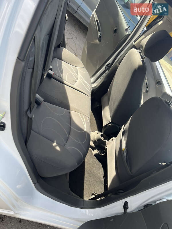 Хэтчбек Chevrolet Spark 2010 в Стрые
