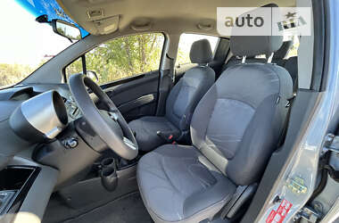 Хэтчбек Chevrolet Spark 2010 в Киеве