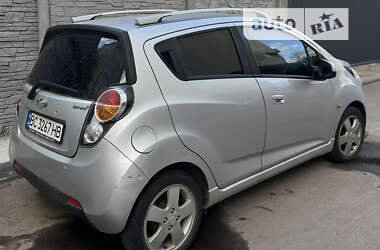 Хэтчбек Chevrolet Spark 2011 в Львове