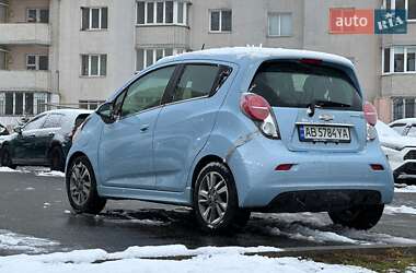 Хетчбек Chevrolet Spark 2015 в Вінниці