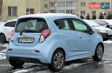 Хетчбек Chevrolet Spark 2015 в Вінниці