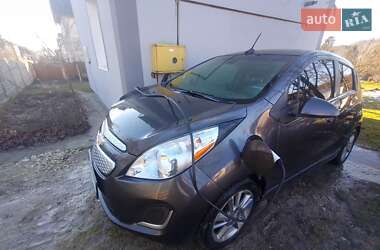 Хэтчбек Chevrolet Spark 2014 в Тернополе