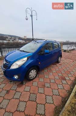 Хэтчбек Chevrolet Spark 2011 в Николаеве