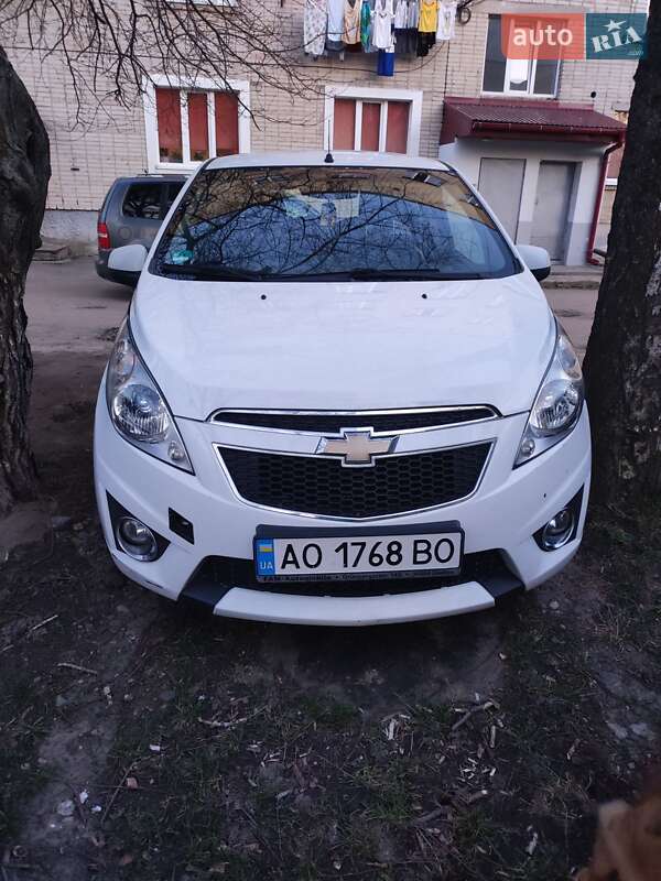 Хетчбек Chevrolet Spark 2012 в Луцьку