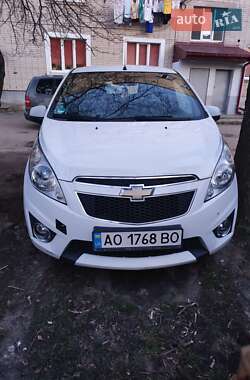 Хетчбек Chevrolet Spark 2012 в 