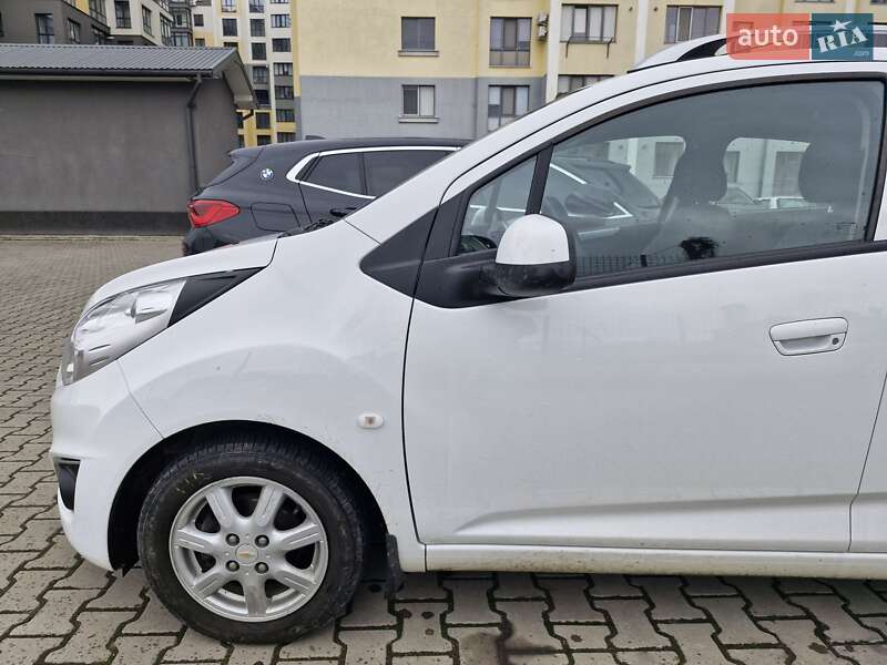 Хэтчбек Chevrolet Spark 2021 в Ивано-Франковске