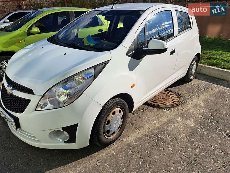 Хэтчбек Chevrolet Spark 2010 в Вышгороде фото 2 Хэтчбек Chevrolet Spark 2010 в Вышгороде