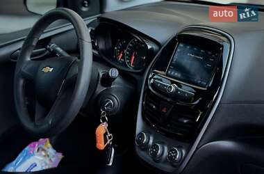 Хэтчбек Chevrolet Spark 2018 в 