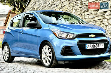 Хэтчбек Chevrolet Spark 2016 в 