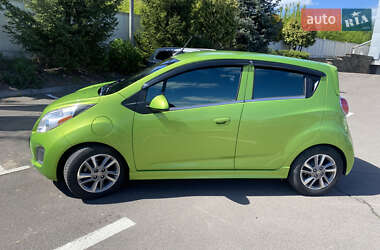 Хэтчбек Chevrolet Spark 2014 в 