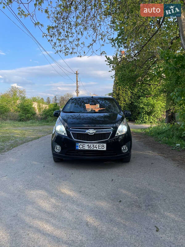 Хетчбек Chevrolet Spark 2011 в 