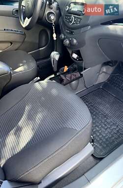 Хэтчбек Chevrolet Spark 2021 в 