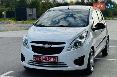 Хетчбек Chevrolet Spark 2012 в 