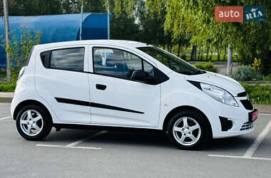 Хетчбек Chevrolet Spark 2012 в 