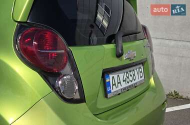 Хетчбек Chevrolet Spark 2015 в 