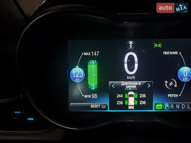 Хэтчбек Chevrolet Spark 2015 в Ровно