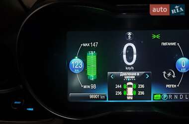Хетчбек Chevrolet Spark 2015 в 