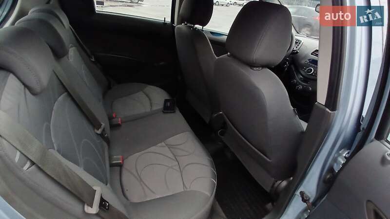 Хэтчбек Chevrolet Spark 2010 в Вишневом фото 7 Хэтчбек Chevrolet Spark 2010 в Вишневом