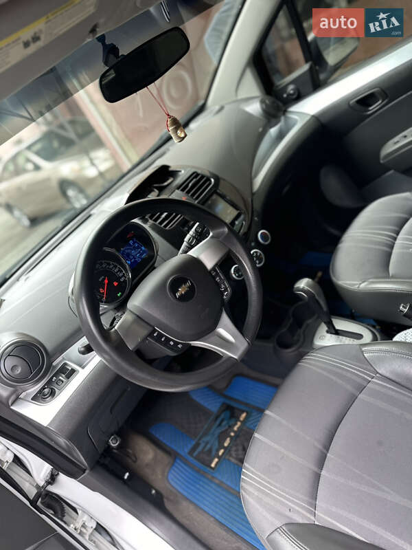 Хэтчбек Chevrolet Spark 2012 в Одессе
