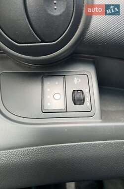 Хэтчбек Chevrolet Spark 2012 в 