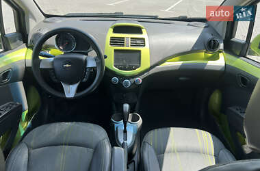 Хэтчбек Chevrolet Spark 2013 в 