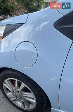 Хэтчбек Chevrolet Spark 2013 в 