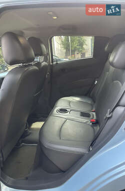 Хэтчбек Chevrolet Spark 2013 в 
