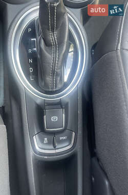 Хэтчбек Chevrolet Spark 2013 в 