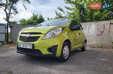 Хэтчбек Chevrolet Spark 2011 в 