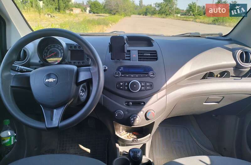 Хэтчбек Chevrolet Spark 2010 в Николаеве