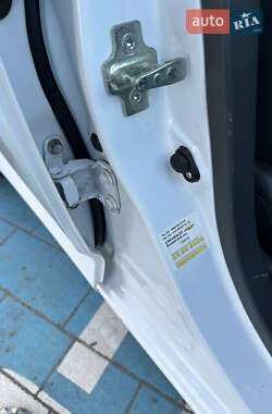 Хэтчбек Chevrolet Spark 2011 в 