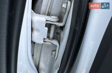 Хэтчбек Chevrolet Spark 2011 в 