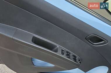 Хэтчбек Chevrolet Spark 2013 в 