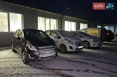 Хэтчбек Chevrolet Spark 2013 в 