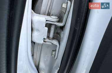 Хэтчбек Chevrolet Spark 2011 в 