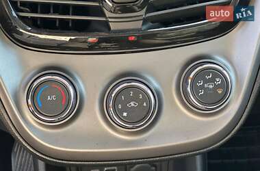 Хэтчбек Chevrolet Spark 2019 в 