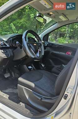 Хэтчбек Chevrolet Spark 2018 в 