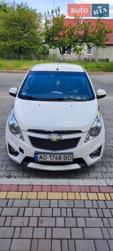 Хетчбек Chevrolet Spark 2012 в Луцьку