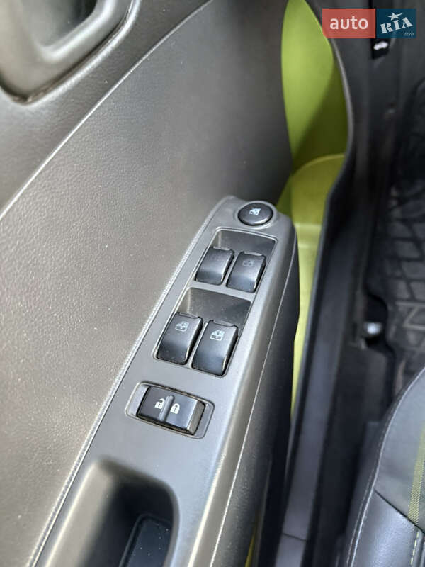 Хэтчбек Chevrolet Spark 2013 в Коломые фото 27 Хэтчбек Chevrolet Spark 2013 в Коломые