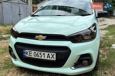 Хэтчбек Chevrolet Spark 2017 в Днепре