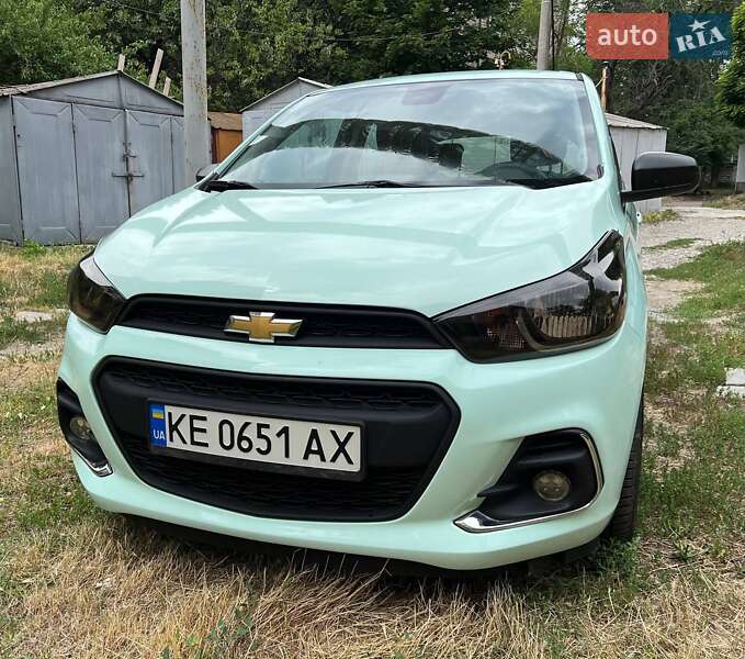 Хетчбек Chevrolet Spark 2017 в 