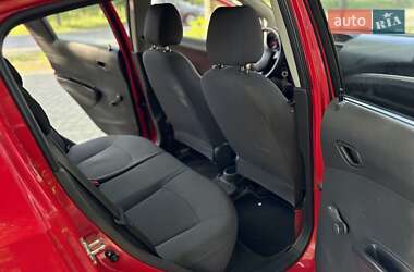 Хетчбек Chevrolet Spark 2011 в 