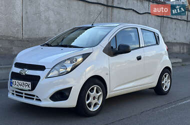 Хетчбек Chevrolet Spark 2014 в 