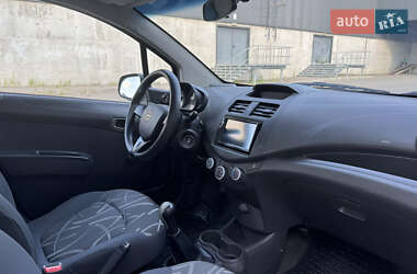 Хетчбек Chevrolet Spark 2014 в 